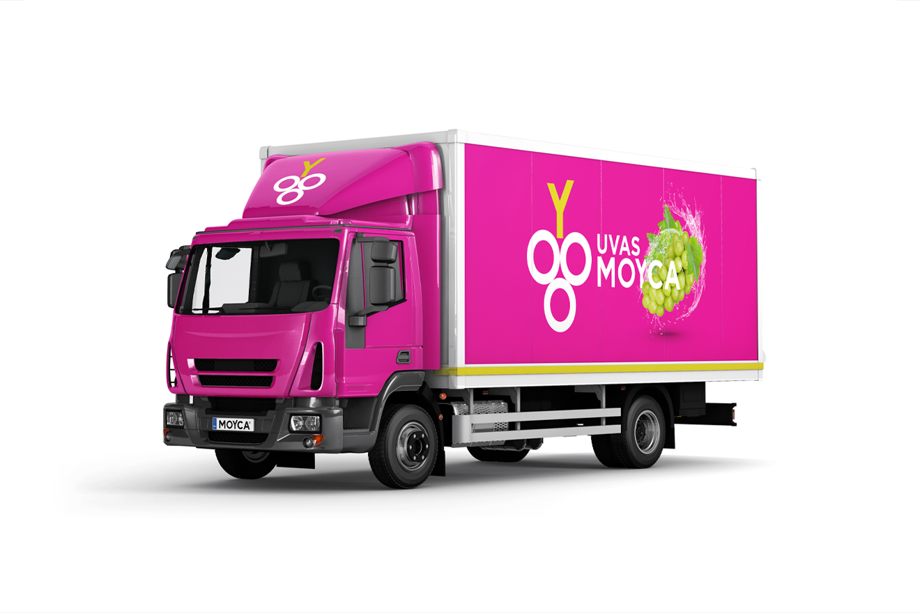 Víctor Folk- Branding Moyca