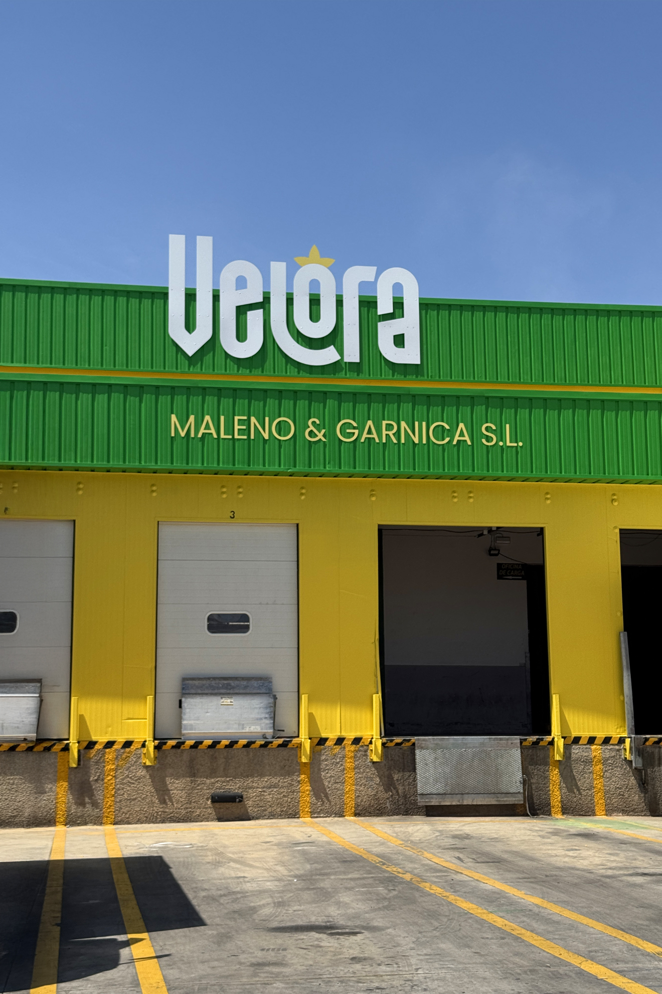 Víctor Folk- Branding Velora